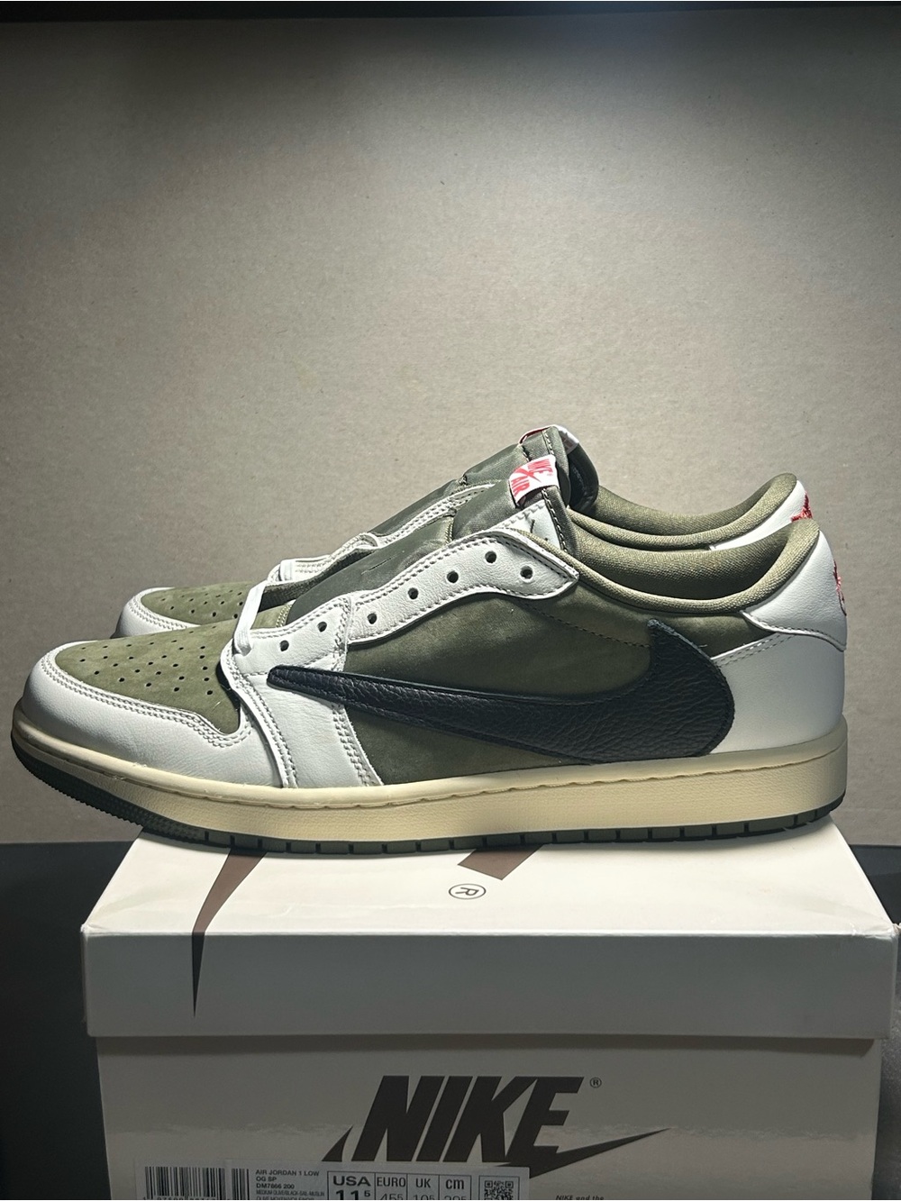 Travis Scott x Jordan Air Jordan 1 low Medium Olive size 11.5 - Picture 5 of 14